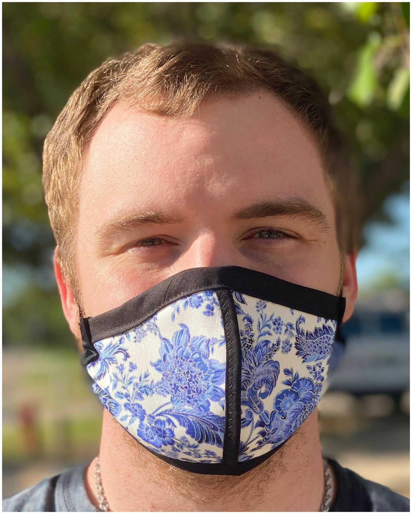 HARD EDGE DESIGN Made in USA Four Layer Cloth Face Mask - Ear Saver Behind the Head Elastic - China Flowers, Adult