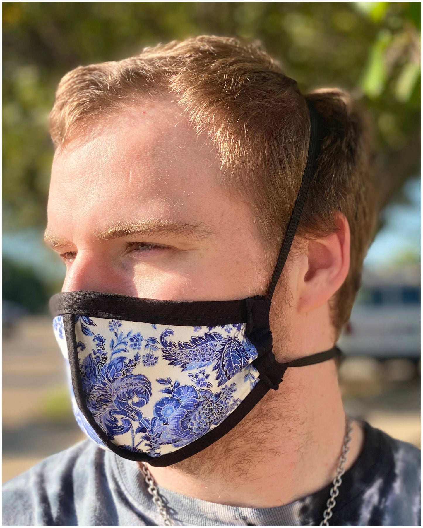HARD EDGE DESIGN Made in USA Four Layer Cloth Face Mask - Ear Saver Behind the Head Elastic - China Flowers, Adult